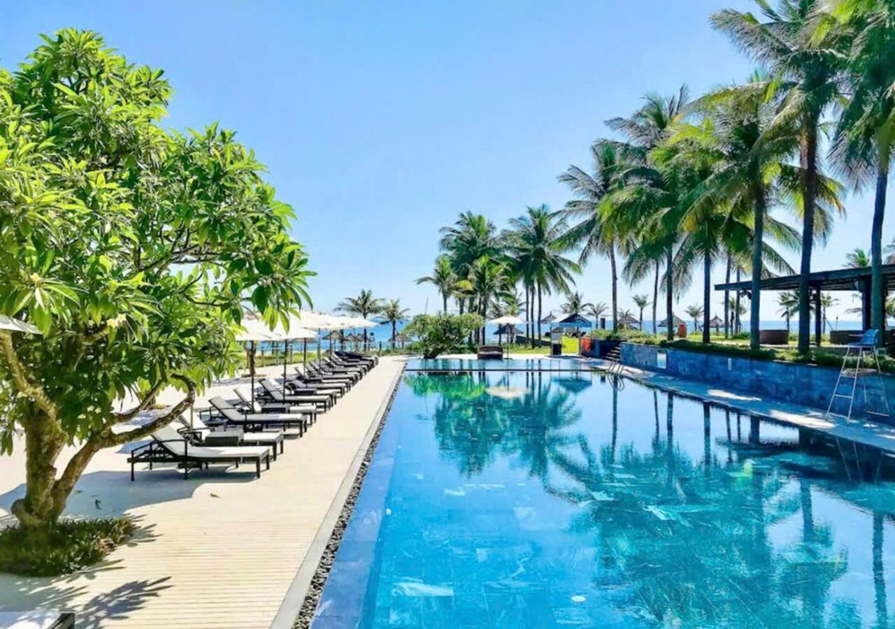 Khách sạn hẻo lánh Luxury Dana & 5*